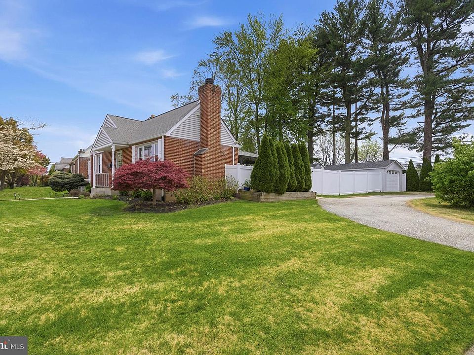 2948 Hillside Rd, Broomall, PA 19008 | Zillow
