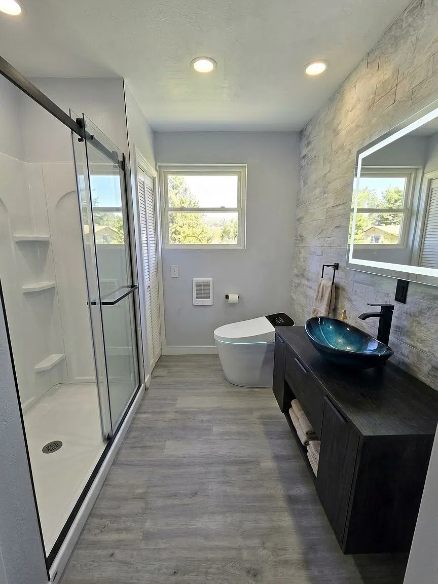 2 bed, 846 sqft, $1,450 — Photo 1