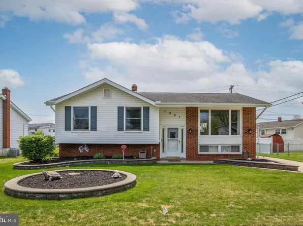 1021 Mayflower Dr, Newark, DE 19711