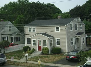 90 Arbor Ter, Southport, CT 06890