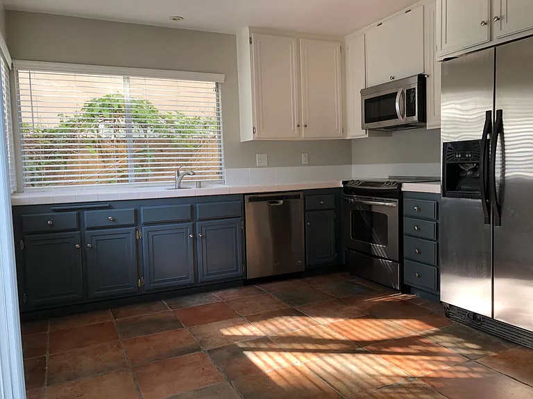 937 Woodgrove Dr — Photo 3