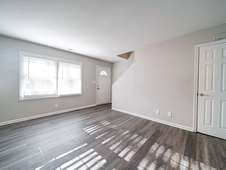 The Manor Townhomes — Photo 41
