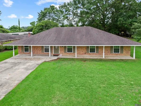 5127 Pine St, Saint Francisville, LA 70775