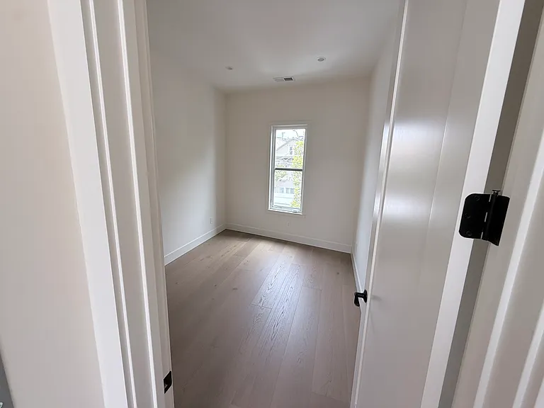 3774 Mission St #3774A — Photo 5