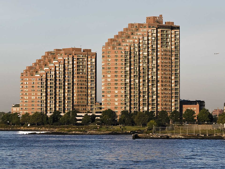 Portside Towers Apartments