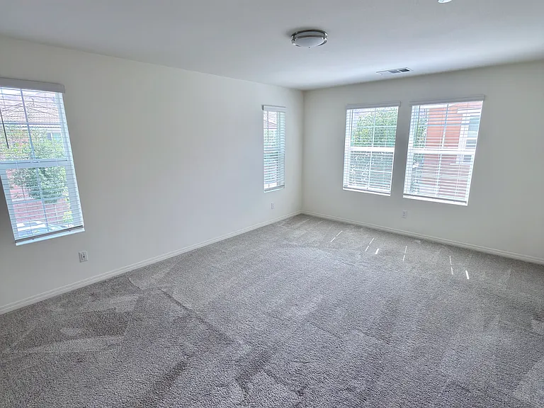7897 Griffith Peak St — Photo 8