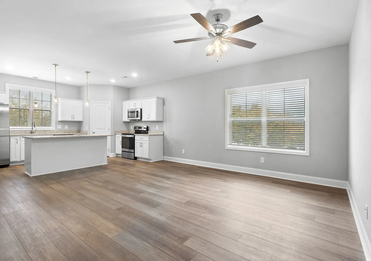 930 Crossland Ave — Photo 3