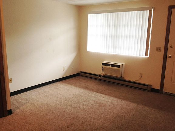 3rd image of 1 Mill St APT 9