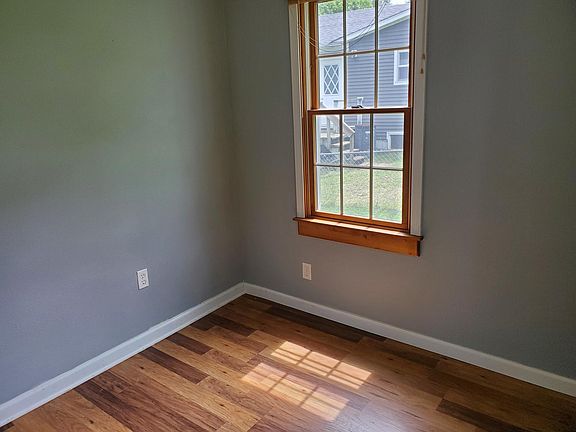 5th image of 230 E Cape Rock Dr
