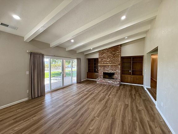 4th image of 10506 Claribel Rd