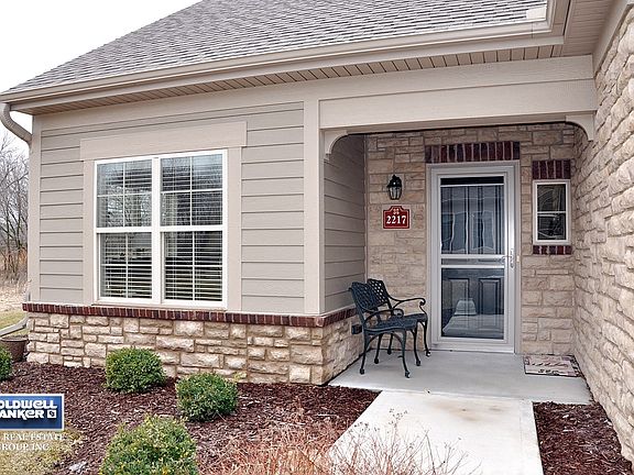 Landscaped & Welcoming Front