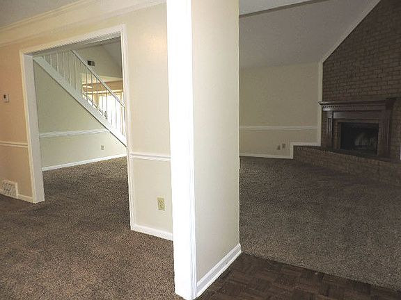 2nd image of 4468 Pinegate Dr