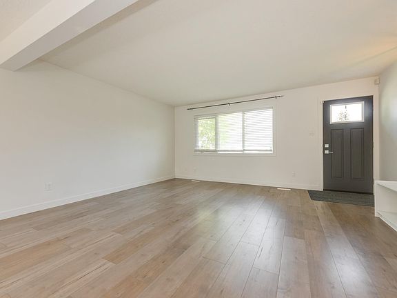 5th image of 13112 90th St NW