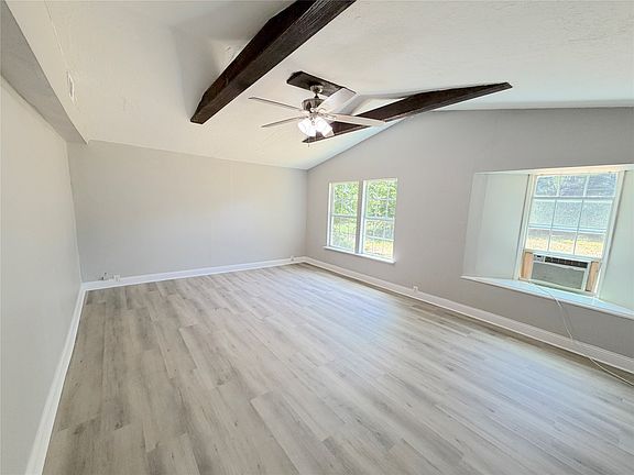 3rd image of 1508 N Hoard Ave
