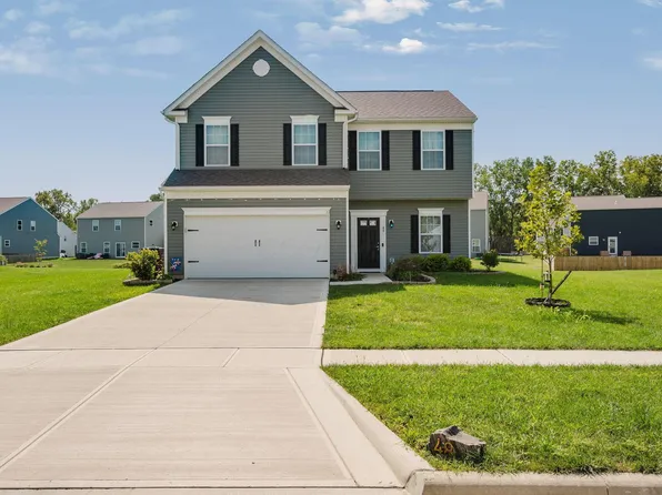48 Thoreau Dr, Ashville, OH 43103