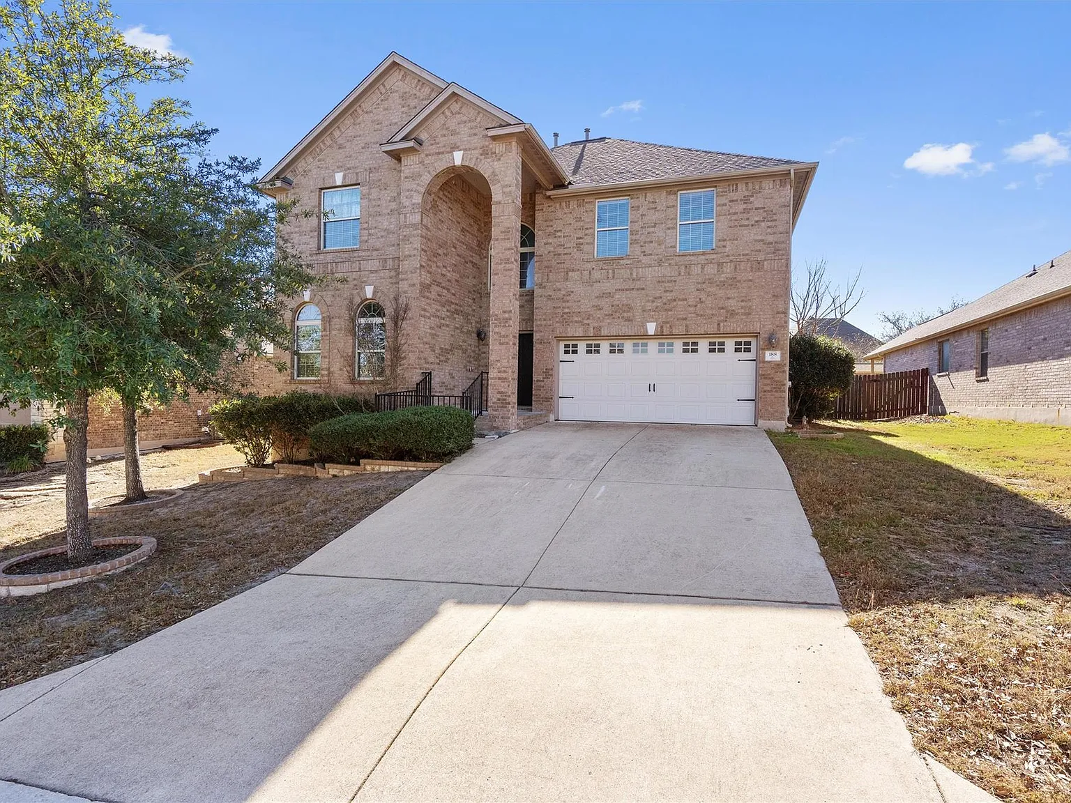 5 bed, 3.0 bath, 3053 sqft, $2,900 — Photo 4