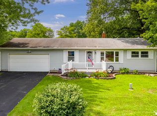 10059 Summerfield Rd, Temperance, MI 48182