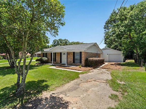 2nd image of 4680 Clarendon Dr