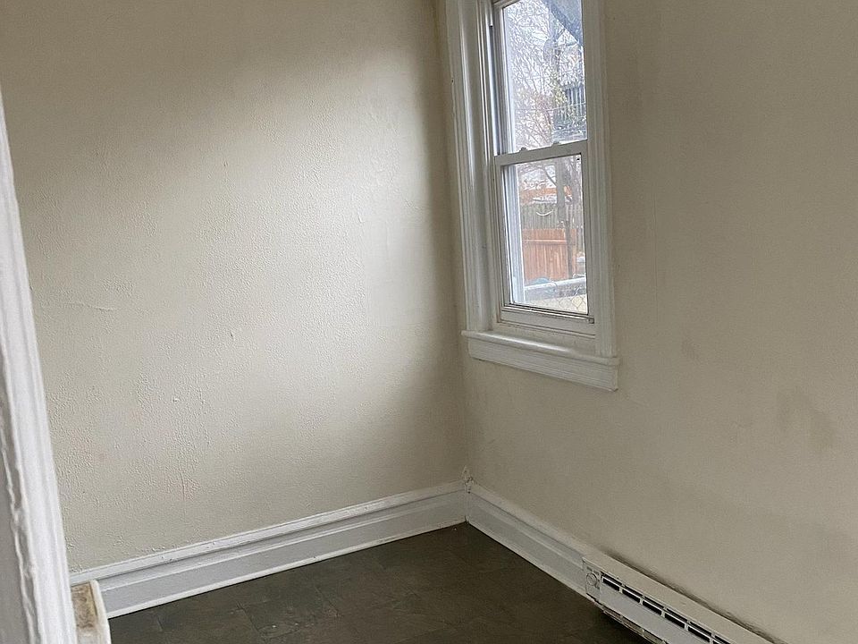 2nd image of 1027 W Court St APT 1