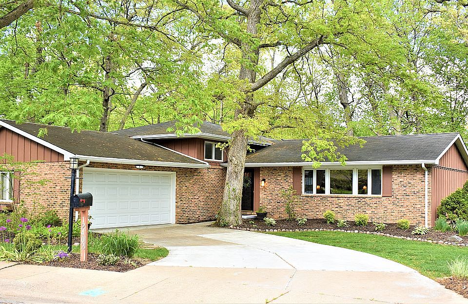 1st image of 12402 N Cove Ct