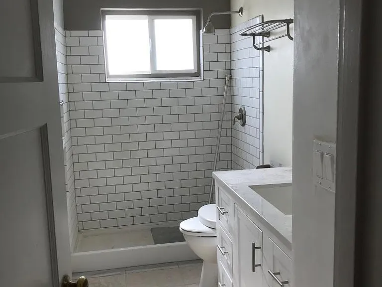 Hallway bathroom just remodeled.