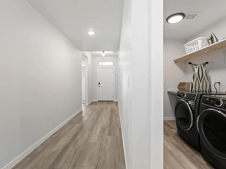 3965 N Amberwood Ave — Photo 27