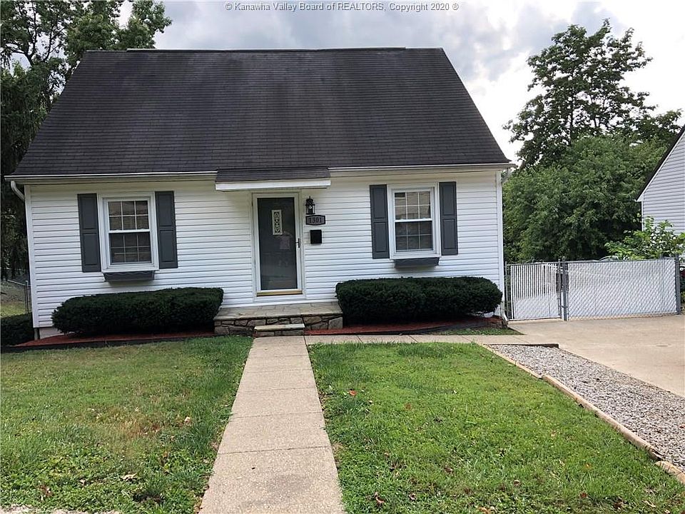 1st image of 1301 Woodland Dr