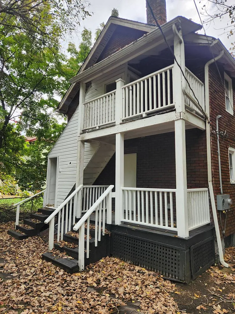 Building Photo - 2186 E 89th St