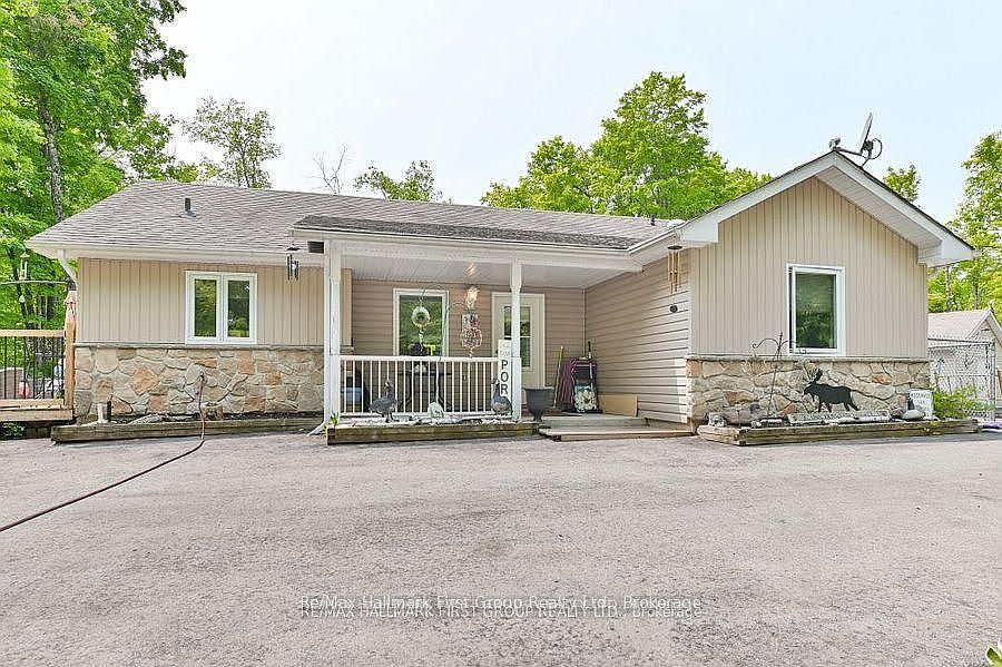 1st image of 1571 Cordova Rd
