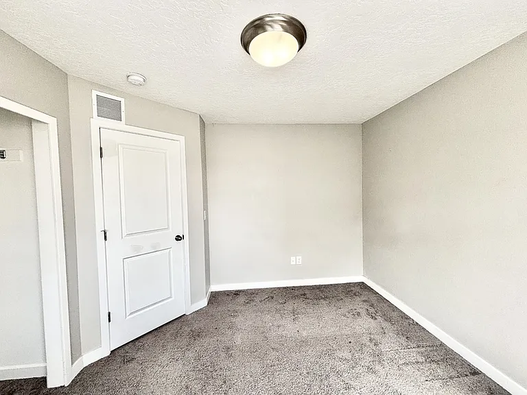 153 E Brushy Canyon St — Photo 33