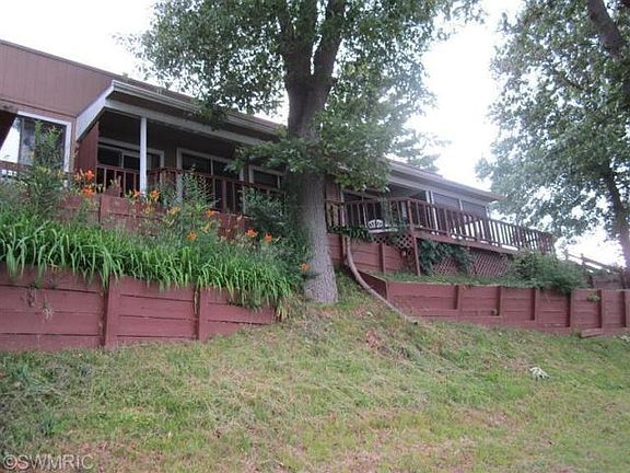 2nd image of 2059 Sunshine Dr #6