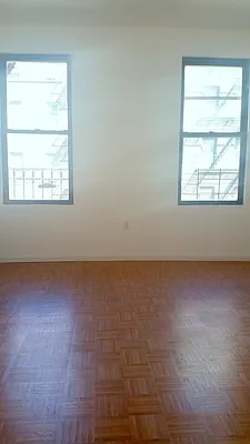 Rented by Uptown Flats LLC | media 18