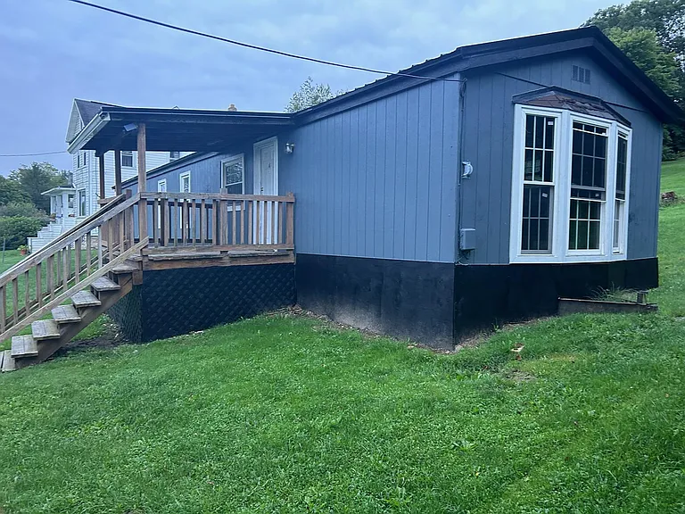 1720 Cooper Ave — Photo 3