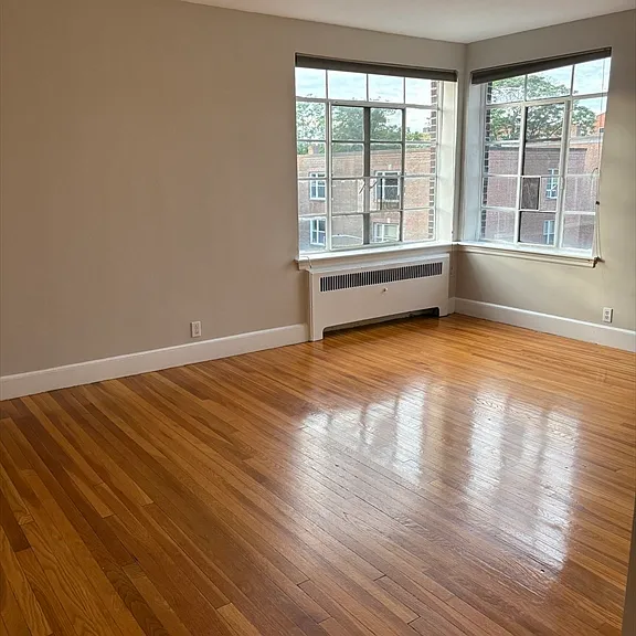 93 Strathmore Rd #10 — Photo 17