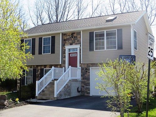 1st image of 117 McKivison Ct