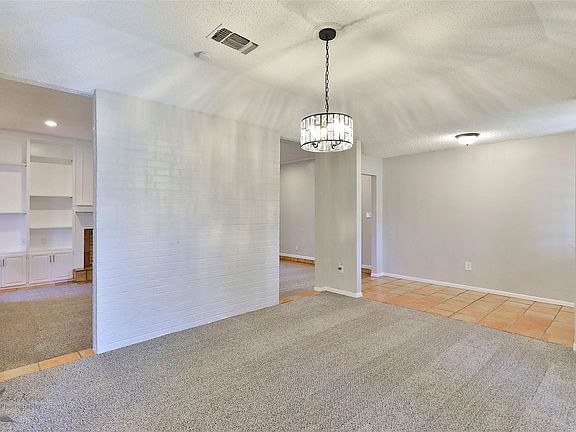 2nd image of 3242 Woodhollow Cir
