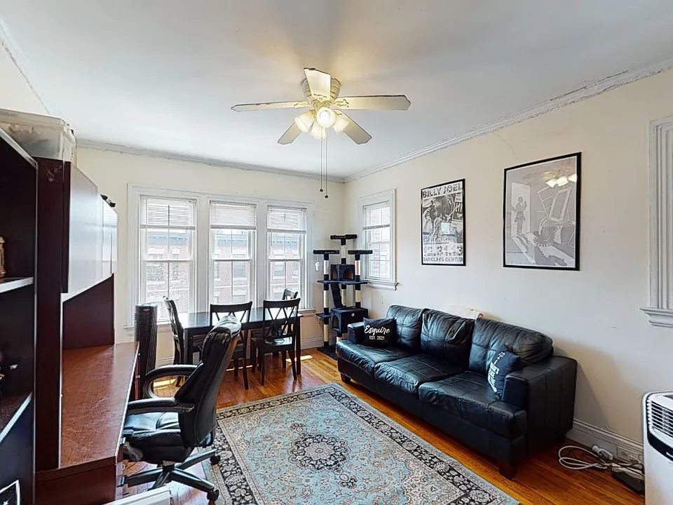15 Glenville Ave #15