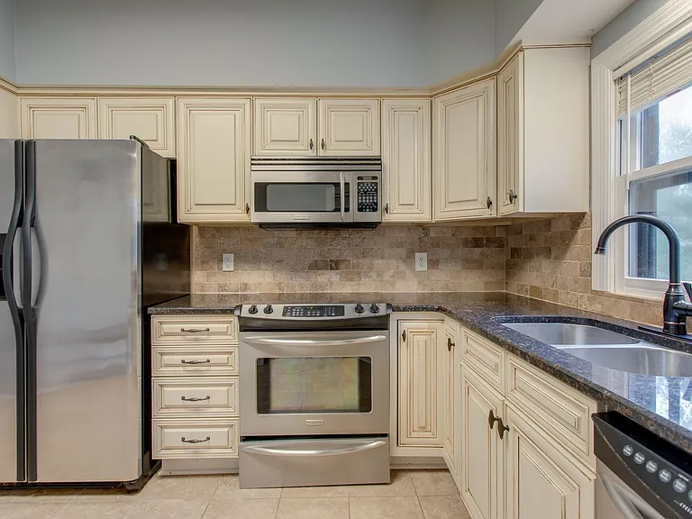 209 Ashlawn Ct #209 — Photo 9