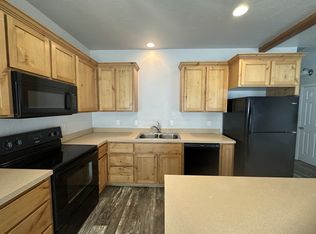 16426 Heath Dr, La Pine, OR 97739