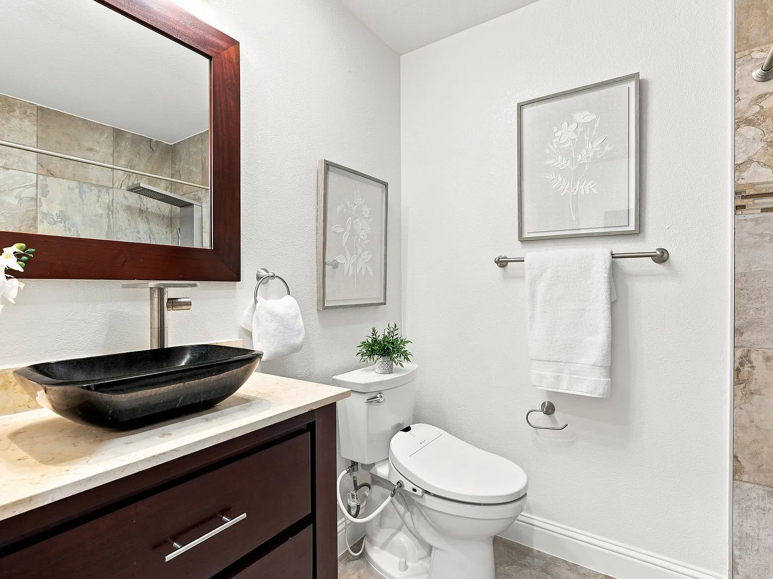5 bed, 2959 sqft, $5,000 — Photo 3