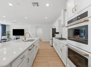 34490 Bloomberry Rd, Murrieta, CA 92563