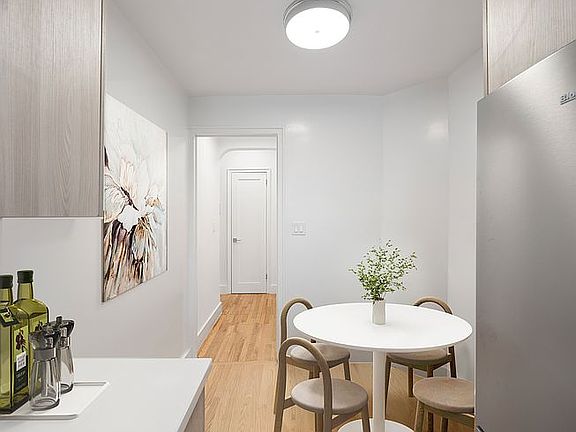 3rd image of 23 Chittenden Ave #1B