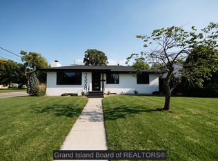 2528 W John St, Grand Island, NE 68803