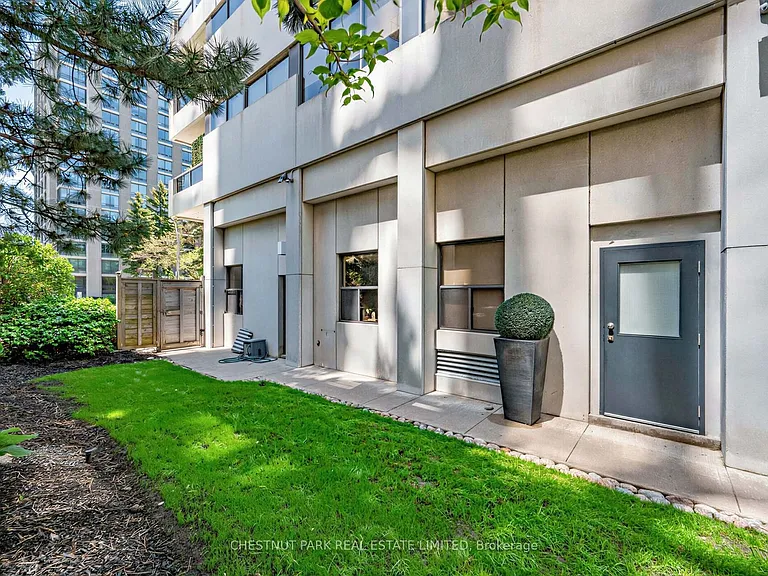 616 Avenue Rd #100 — Photo 20