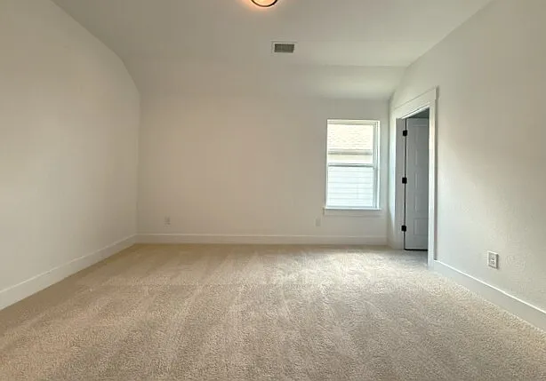17141 Oxborough Dr — Photo 21