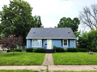 736 Hyacinth Ave E, Saint Paul, MN 55106