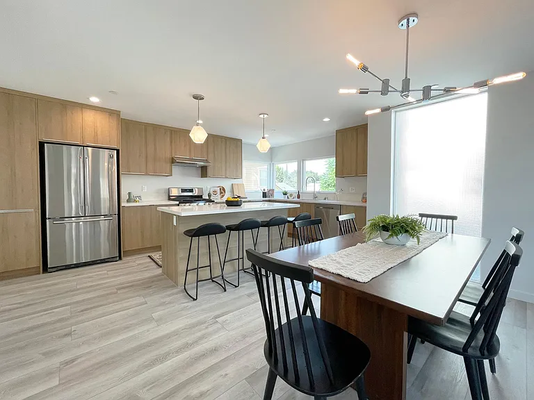 230 S San Marino Ave #B — Photo 9