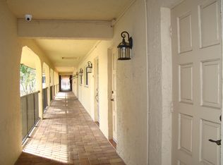 8203 W Sample Rd APT 10, Pompano Beach, FL 33065