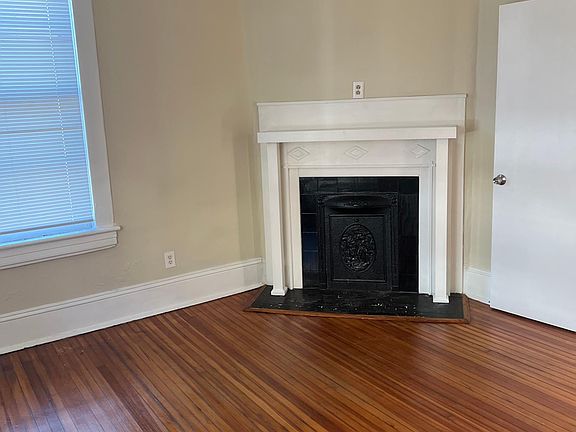 4th image of 114 Highland Ave SW #A