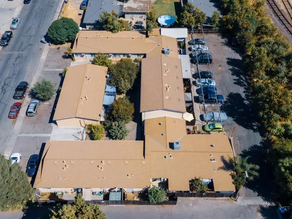 471 Birdwell St, Oakdale, CA 95361